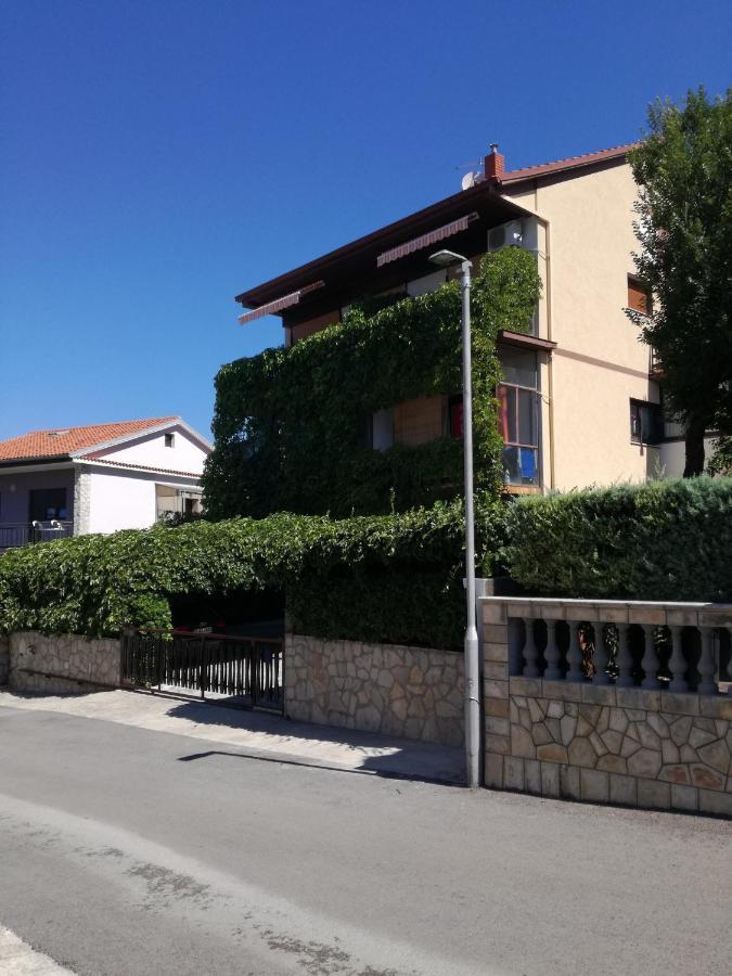 Apartman Lux1 Selce Esterno foto